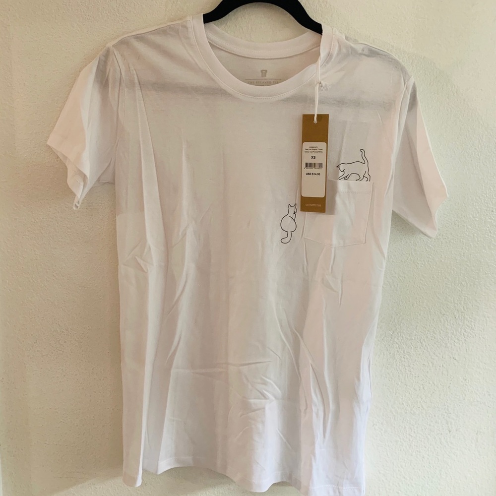 Tshirt w/ cat prints